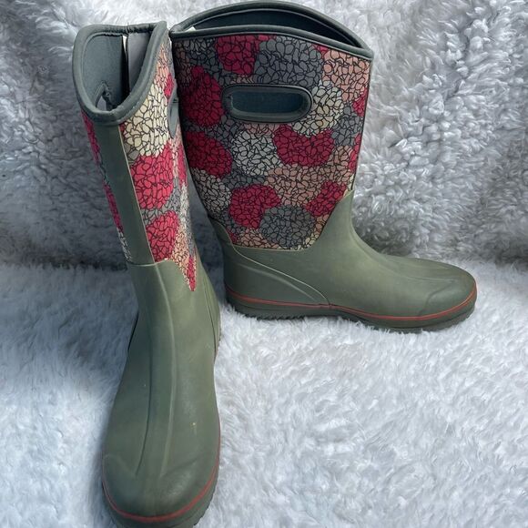Rain boots light olive green rubber and water proof rosy fabric size 10 - Picture 1 of 15